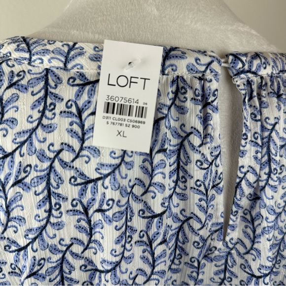 LOFT Blue White Floral Leaf Blouse XL NWT Lightweight Long Sleeve Top - Picture 4 of 9